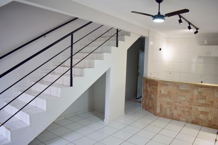 Apartamento para alugar com 123m², 2 quartos e 2 vagasSala