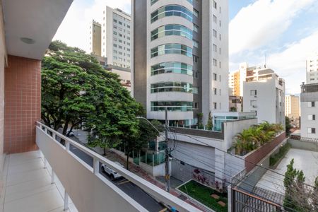 Apartamento à venda com 80m², 3 quartos e 1 vagaVaranda