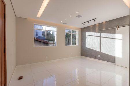 Apartamento à venda com 80m², 3 quartos e 1 vagaSala