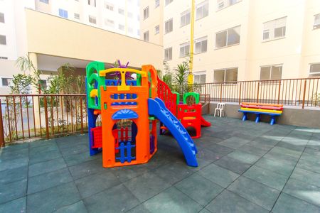 Apartamento para alugar com 45m², 2 quartos e sem vagaPlayground