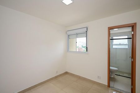 Apartamento para alugar com 57m², 2 quartos e 1 vagaSuíte