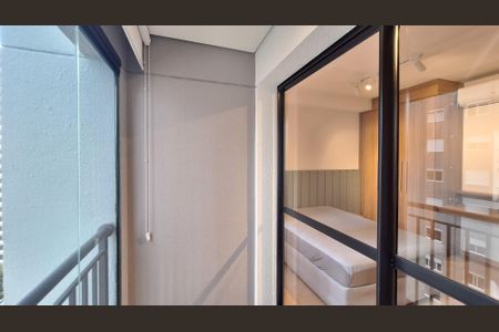 Studio para alugar com 25m², 1 quarto e sem vaga Studio para alugar com 25m², 1 quarto e sem vagaVaranda