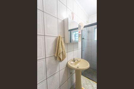 Casa à venda com 130m², 3 quartos e 2 vagasBanheiro social 1