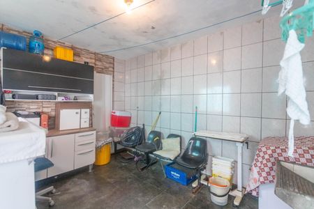Casa à venda com 130m², 3 quartos e 2 vagasÁrea de serviço 