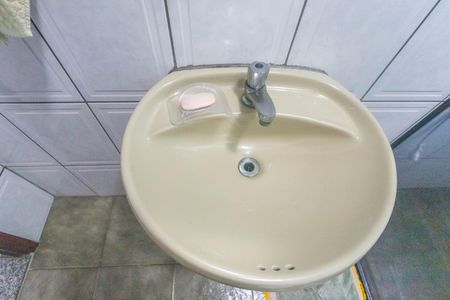 Casa à venda com 130m², 3 quartos e 2 vagasBanheiro social 1