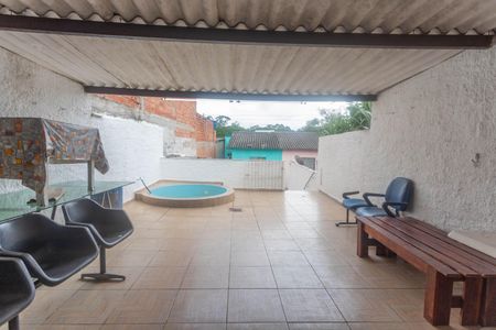 Casa à venda com 130m², 3 quartos e 2 vagasChurrasqueira / piscina 