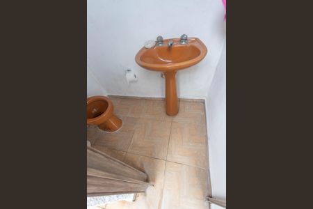 Casa à venda com 130m², 3 quartos e 2 vagasBanheiro externo 