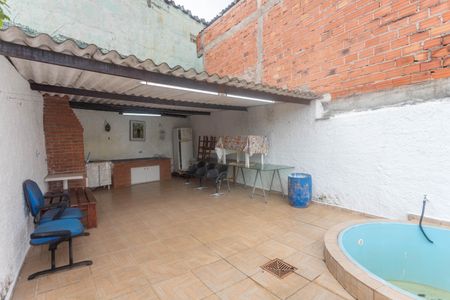 Casa à venda com 130m², 3 quartos e 2 vagasChurrasqueira / piscina 