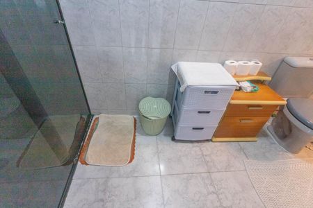 Casa à venda com 130m², 3 quartos e 2 vagasBanheiro da suíte 