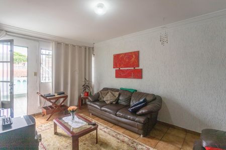 Casa à venda com 130m², 3 quartos e 2 vagasSala 