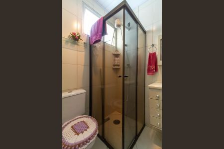 Apartamento à venda com 75m², 2 quartos e 1 vaga Apartamento à venda com 75m², 2 quartos e 1 vagaBanheiro