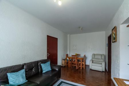 Apartamento à venda com 75m², 2 quartos e 1 vaga Apartamento à venda com 75m², 2 quartos e 1 vagaSala