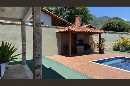 Casa à venda com 600m², 4 quartos e 4 vagas