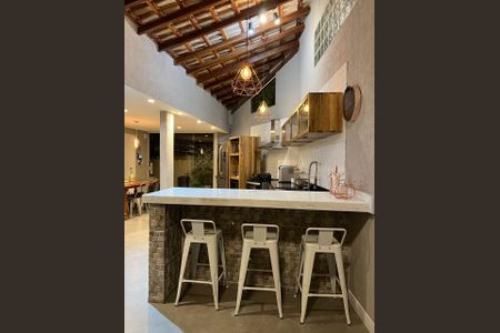 Casa à venda com 600m², 4 quartos e 4 vagas