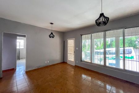 Sala de casa para alugar com 2 quartos, 110m² em Vila Arapua, São Paulo