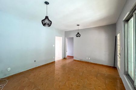 Casa para alugar com 110m², 2 quartos e 1 vaga Casa para alugar com 110m², 2 quartos e 1 vagaSala