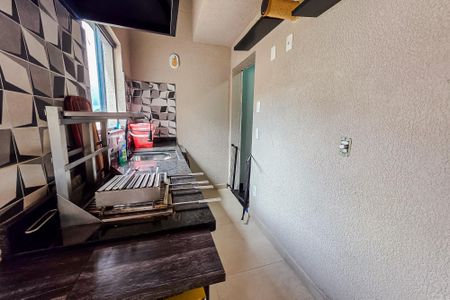 Apartamento à venda com 90m², 2 quartos e 2 vagas Apartamento à venda com 90m², 2 quartos e 2 vagasÁrea de Serviço