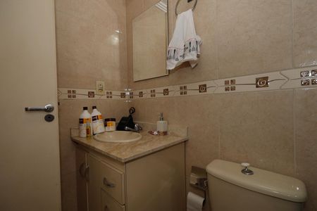 Apartamento à venda com 55m², 3 quartos e 1 vaga Apartamento à venda com 55m², 3 quartos e 1 vagaBanheiro da Suíte