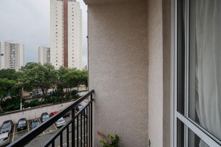 Varanda  de apartamento à venda com 3 quartos, 55m² em Parque Novo Mundo, São Paulo