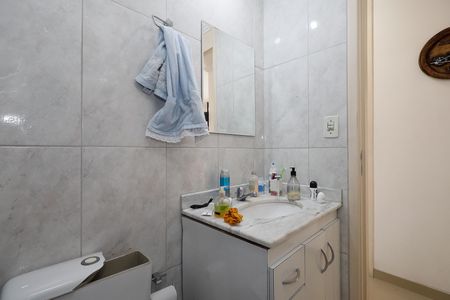 Apartamento à venda com 55m², 3 quartos e 1 vaga Apartamento à venda com 55m², 3 quartos e 1 vagaBanheiro da Suíte