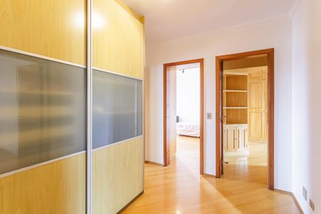 Apartamento para alugar com 144m², 4 quartos e 3 vagasCorredor