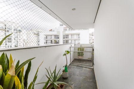 Apartamento para alugar com 144m², 4 quartos e 3 vagasVaranda