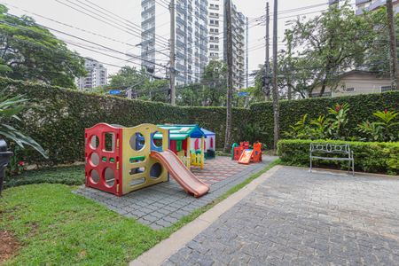 Apartamento para alugar com 144m², 4 quartos e 3 vagasÁrea comum - Playground