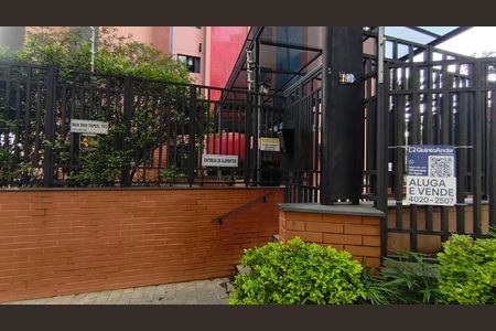 Apartamento para alugar com 70m², 2 quartos e 2 vagasFachada + Plaquinha