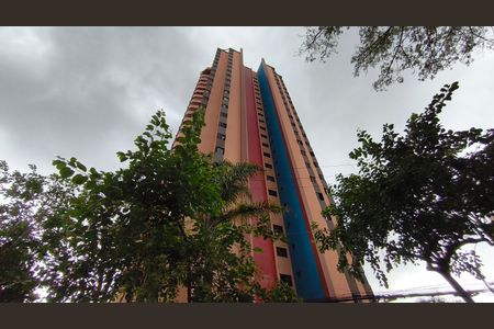 Apartamento para alugar com 70m², 2 quartos e 2 vagasFachada 