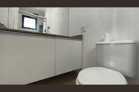 Apartamento para alugar com 70m², 2 quartos e 2 vagasBanheiro da Suíte