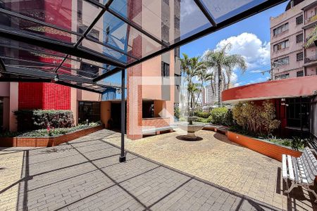 Apartamento para alugar com 70m², 2 quartos e 2 vagasEntrada e portaria