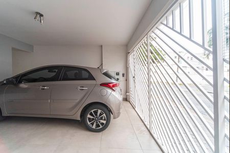 Casa à venda com 181m², 3 quartos e 2 vagas Casa à venda com 181m², 3 quartos e 2 vagasGaragem