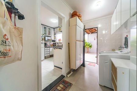 Casa à venda com 181m², 3 quartos e 2 vagas Casa à venda com 181m², 3 quartos e 2 vagasÁrea de Serviço