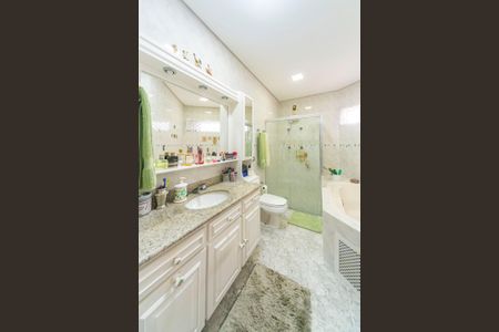 Casa à venda com 181m², 3 quartos e 2 vagas Casa à venda com 181m², 3 quartos e 2 vagasBanheiro do Quarto 3