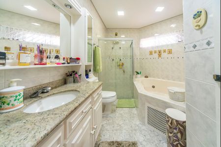 Casa à venda com 181m², 3 quartos e 2 vagas Casa à venda com 181m², 3 quartos e 2 vagasBanheiro do Quarto 3