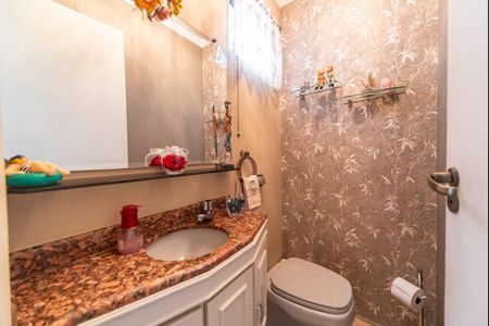 Casa à venda com 181m², 3 quartos e 2 vagas Casa à venda com 181m², 3 quartos e 2 vagasLavabo