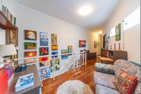 Casa à venda com 181m², 3 quartos e 2 vagas Casa à venda com 181m², 3 quartos e 2 vagasHall da Escada