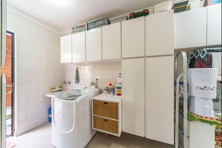 Casa à venda com 181m², 3 quartos e 2 vagas Casa à venda com 181m², 3 quartos e 2 vagasÁrea de Serviço