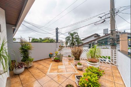 Casa à venda com 181m², 3 quartos e 2 vagas Casa à venda com 181m², 3 quartos e 2 vagasVaranda do Quarto 3