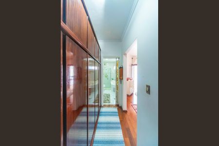 Casa à venda com 181m², 3 quartos e 2 vagas Casa à venda com 181m², 3 quartos e 2 vagasCloset do Quarto 3