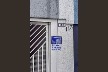 Casa à venda com 181m², 3 quartos e 2 vagas Casa à venda com 181m², 3 quartos e 2 vagasPlaca Instalada na Fachada