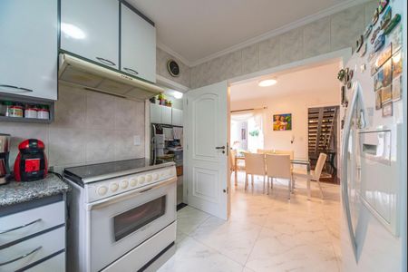 Casa à venda com 181m², 3 quartos e 2 vagas Casa à venda com 181m², 3 quartos e 2 vagasCozinha