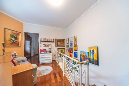Casa à venda com 181m², 3 quartos e 2 vagas Casa à venda com 181m², 3 quartos e 2 vagasHall da Escada