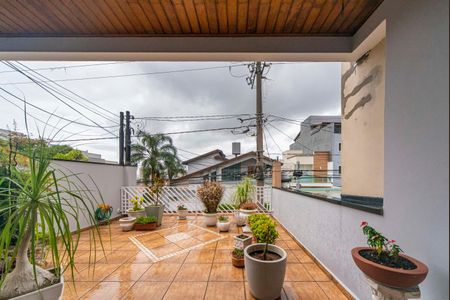 Casa à venda com 181m², 3 quartos e 2 vagas Casa à venda com 181m², 3 quartos e 2 vagasVaranda do Quarto 3