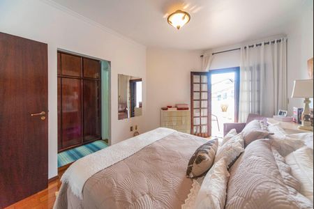 Casa à venda com 181m², 3 quartos e 2 vagas Casa à venda com 181m², 3 quartos e 2 vagasQuarto 3