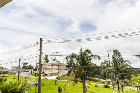 Casa de condomínio à venda com 320m², 4 quartos e 2 vagas Casa de condomínio à venda com 320m², 4 quartos e 2 vagasVista da Varanda