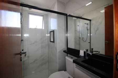 Apartamento à venda com 55m², 2 quartos e 2 vagasBanheiro 2