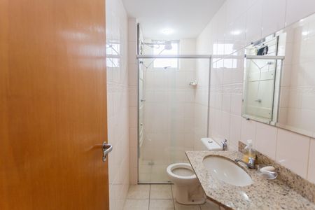 Apartamento à venda com 75m², 3 quartos e 2 vagasBanheiro Social