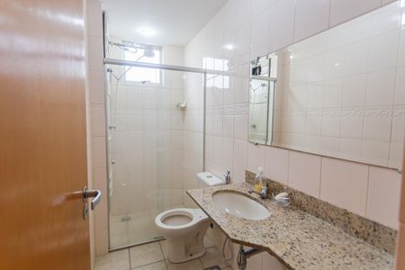 Apartamento à venda com 75m², 3 quartos e 2 vagasBanheiro Social