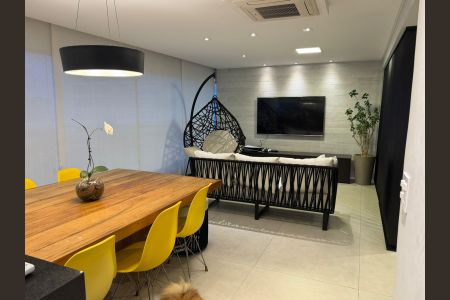 Apartamento à venda com 120m², 3 quartos e 2 vagasSala